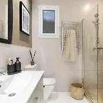 Apartment Jaiz - 2 Bedrooms And Terrace In Eixample Esquerra *