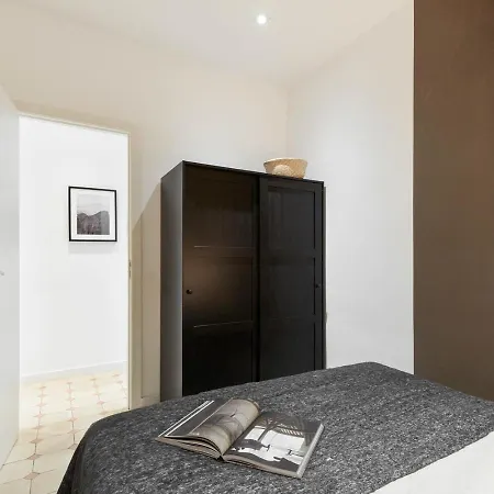 Jaiz - 2 Bedrooms And Terrace In Eixample Esquerra